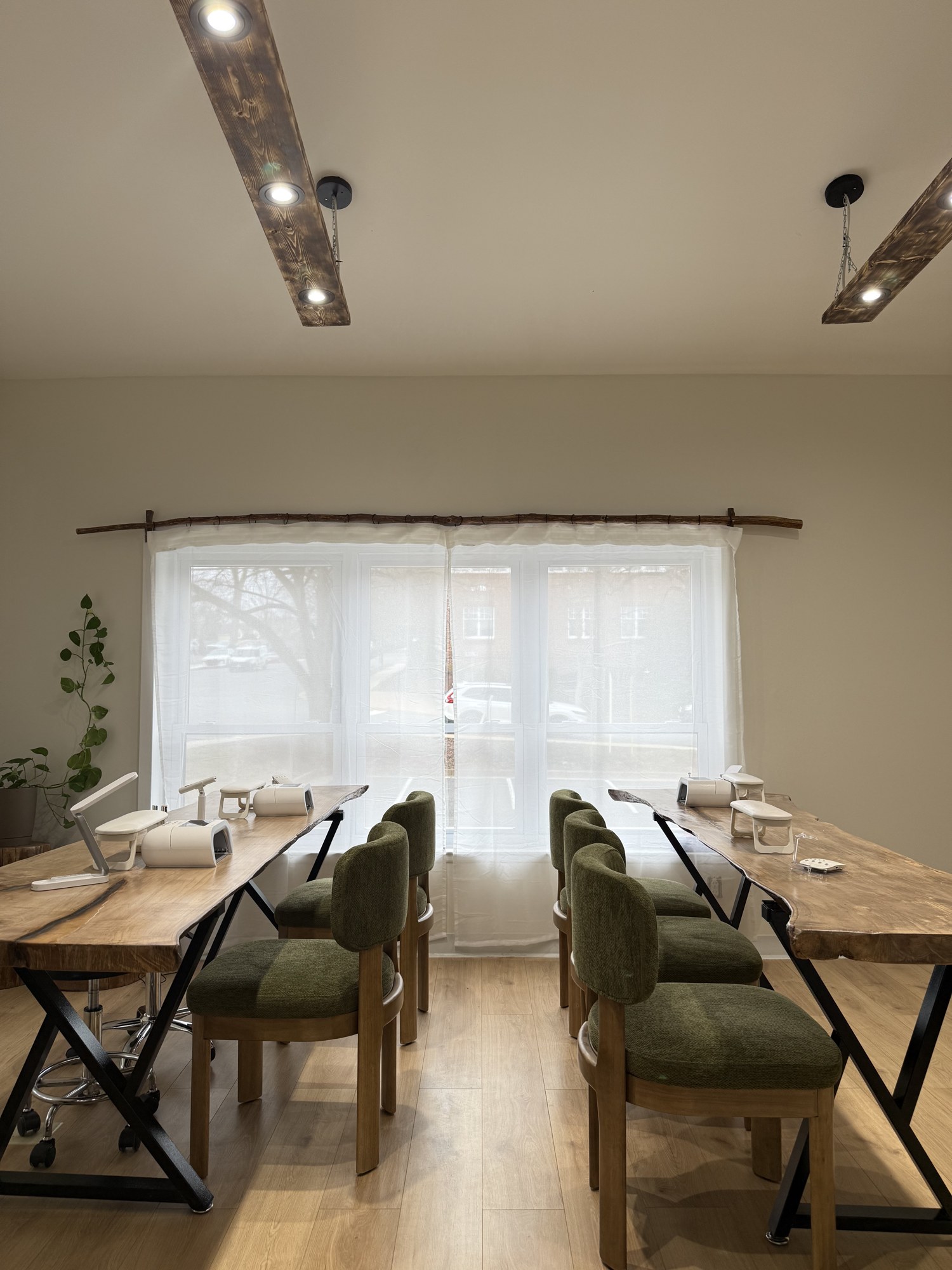 Minimalist salon interior